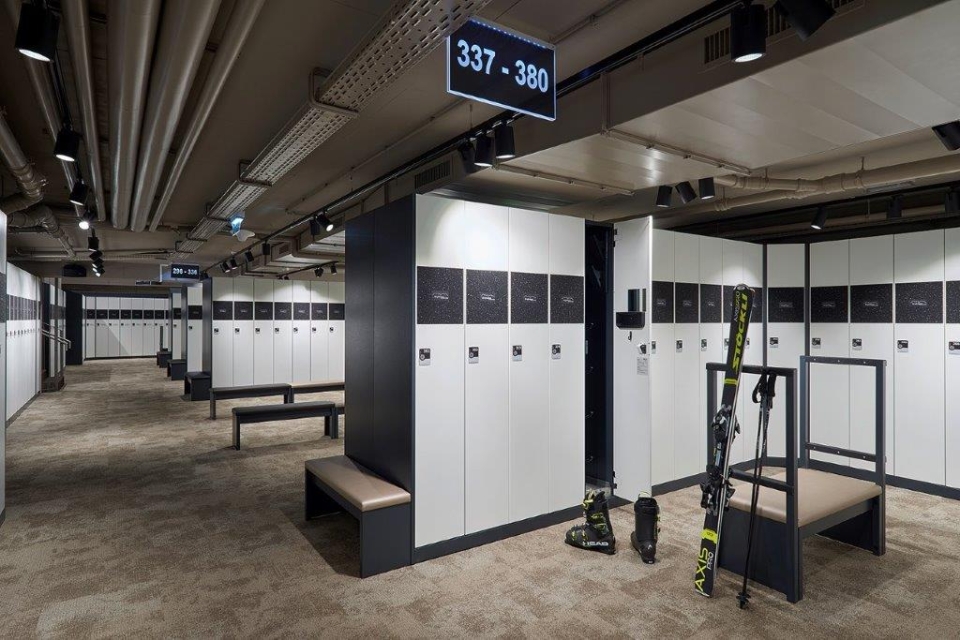 Reihe an Skidepots, welche verschließbar sind